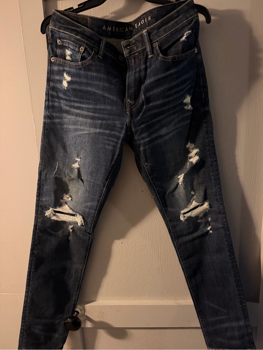 American Eagle Outfitters Men’s Dark Wash Distressed Skinny Jeans 31 x 32